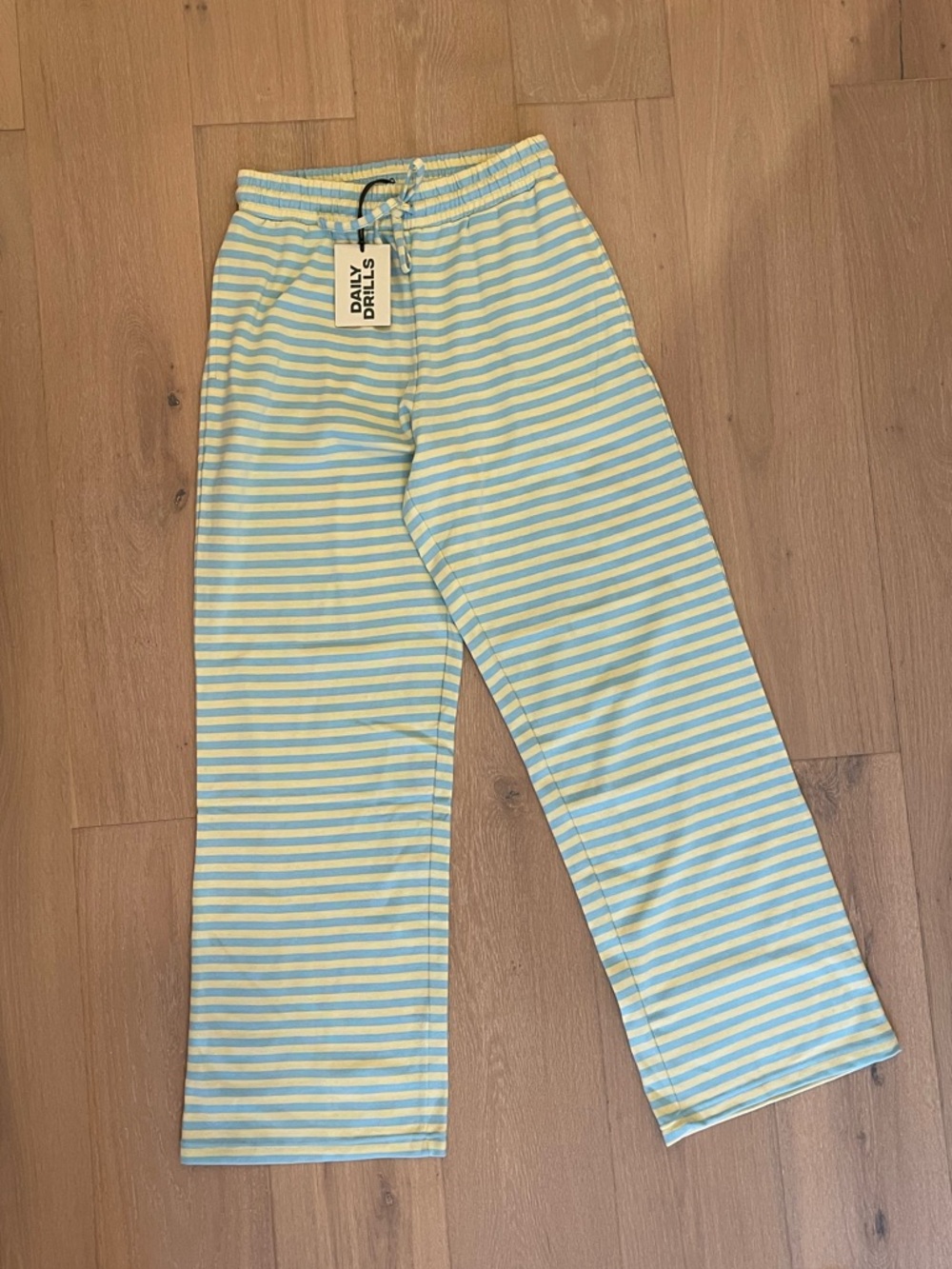 NWT Daily Drills Striped Cotton Pants in Lemonade + Malibu M/L